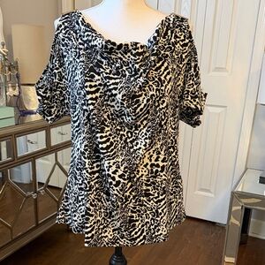 Michael Kors - Blk/White Print Cold Shoulder Top NWT XL
